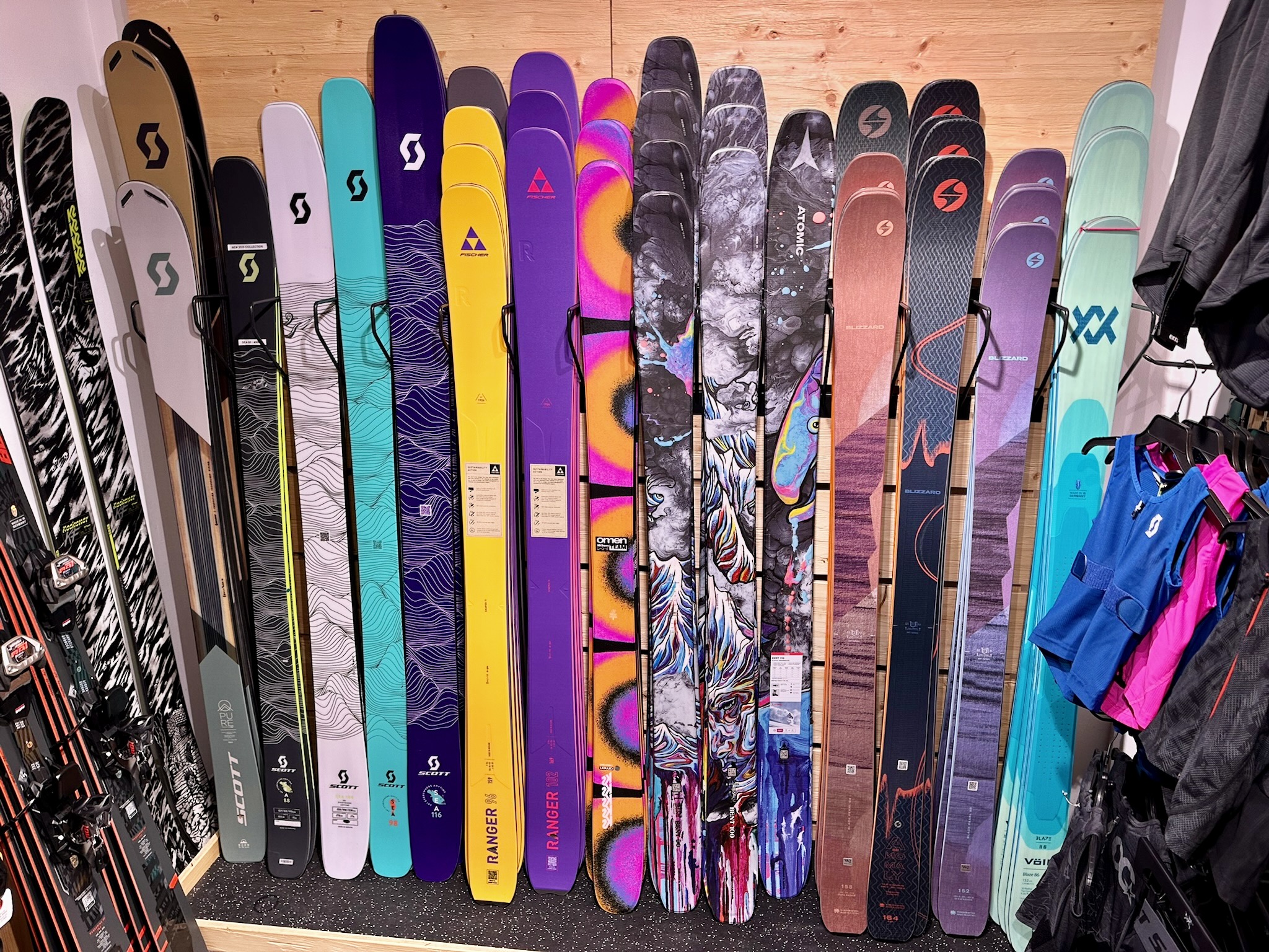 Buy skis in Verbier