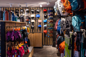 Ski Service Verbier | Sports shop, ski rental, bike hire, ski passes, storage, clothing, hardgoods, bikes, workshop, boot fitting